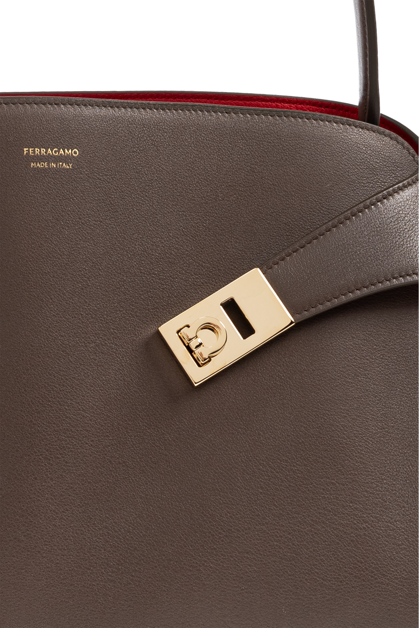 ショルダーバッグ・ポシェット Ferragamo Shoulder bags Brown Brown Shoulder bag Hug FERRAGAMO - Vitkac Canada